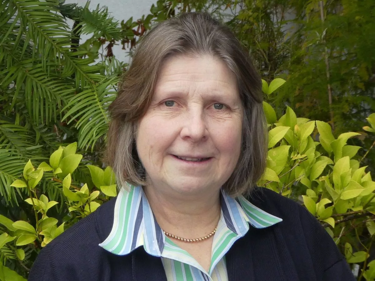 Plant Collection Holder & Plant Heritage Trustee Catherine Penny Awarded MBE