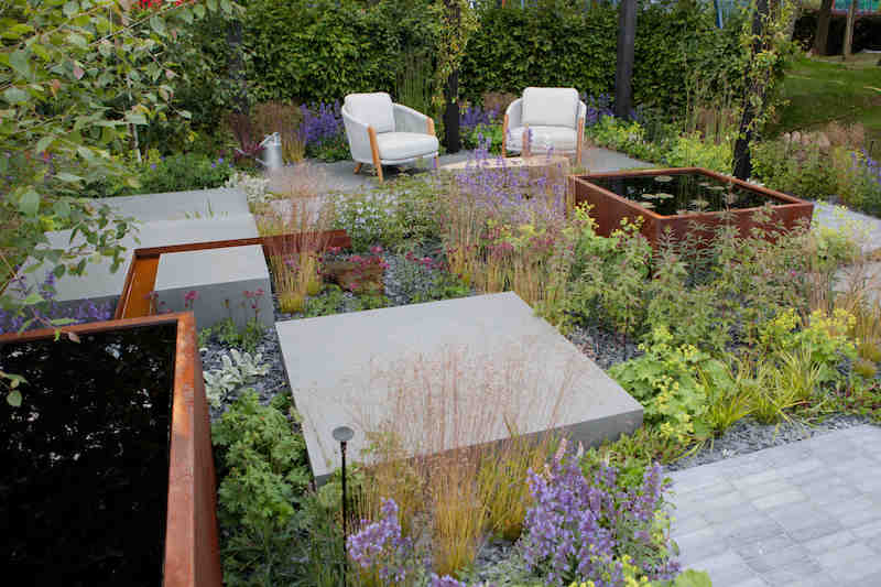 Dan Hartley Gardens wins Best Show Garden & Best Construction Landscaper at Gardeners' World Live