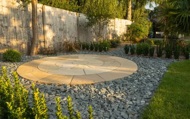 Win a &pound500 Sandstone Paving Circle from London Stone
