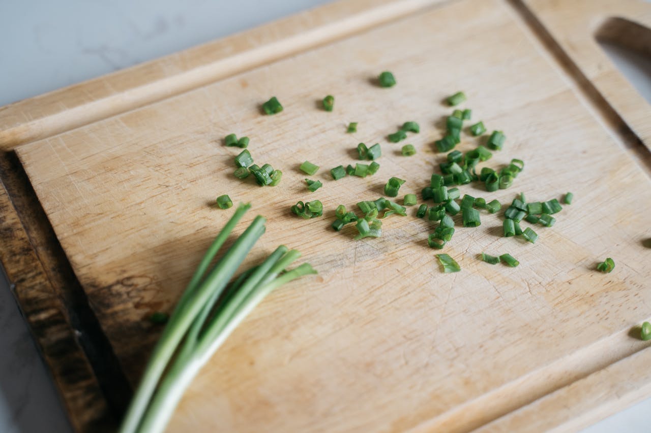 Thriving Chives for Your Spring Herb Garden